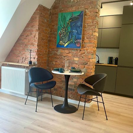 Szmaragdowa Sowa Apartment Walbrzych Ngoại thất bức ảnh